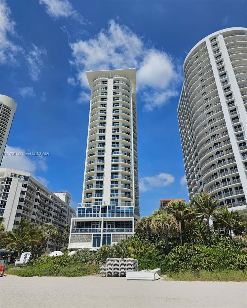 Sole on the Ocean · #1105 in Sunny Isles Beach - Photo 11