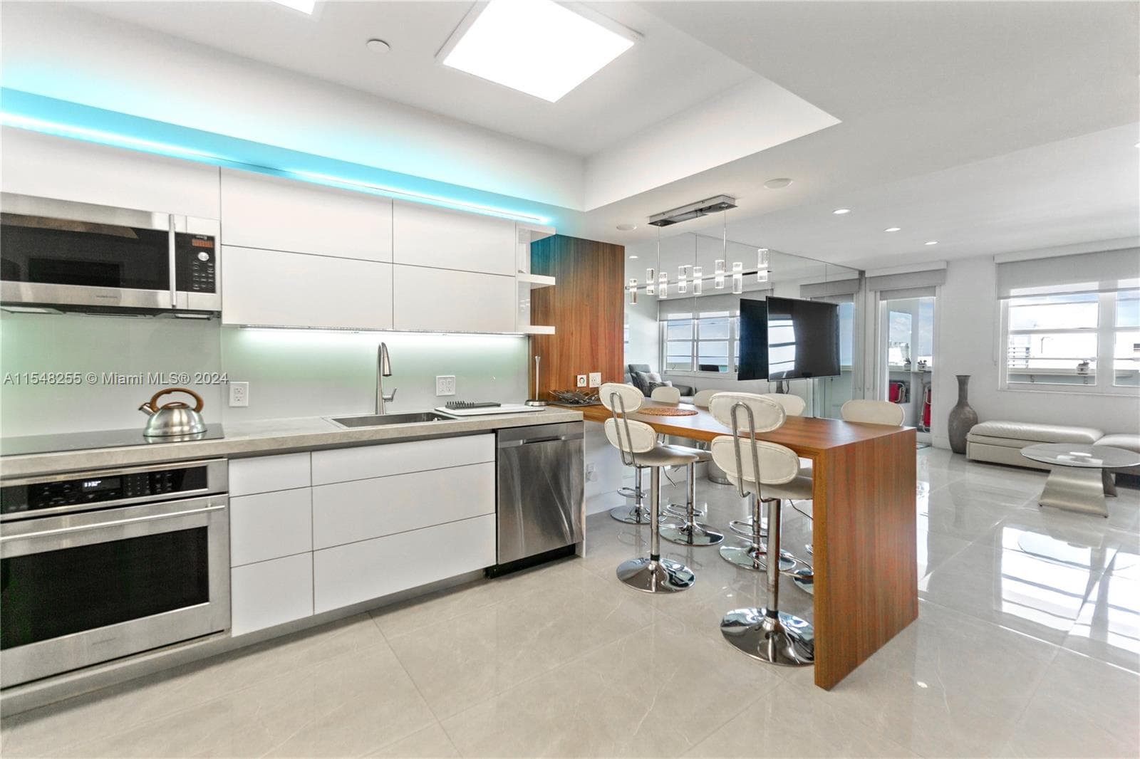 The Decoplage · #1602 in Miami Beach - Photo 7