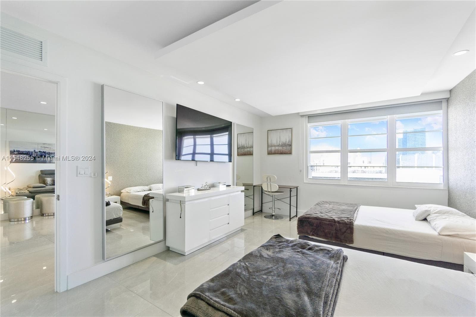 The Decoplage · #1602 in Miami Beach - Photo 14