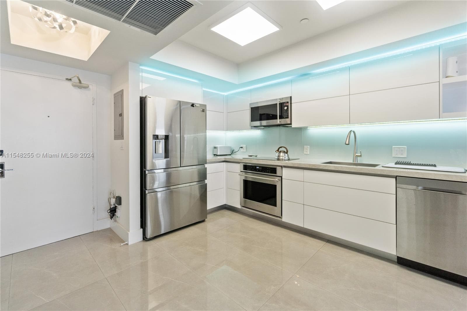 The Decoplage · #1602 in Miami Beach - Photo 11