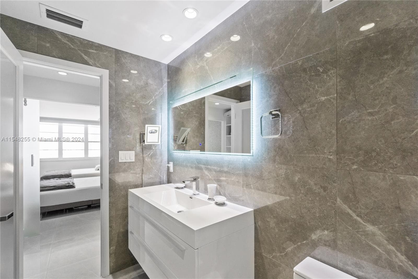 The Decoplage · #1602 in Miami Beach - Photo 19