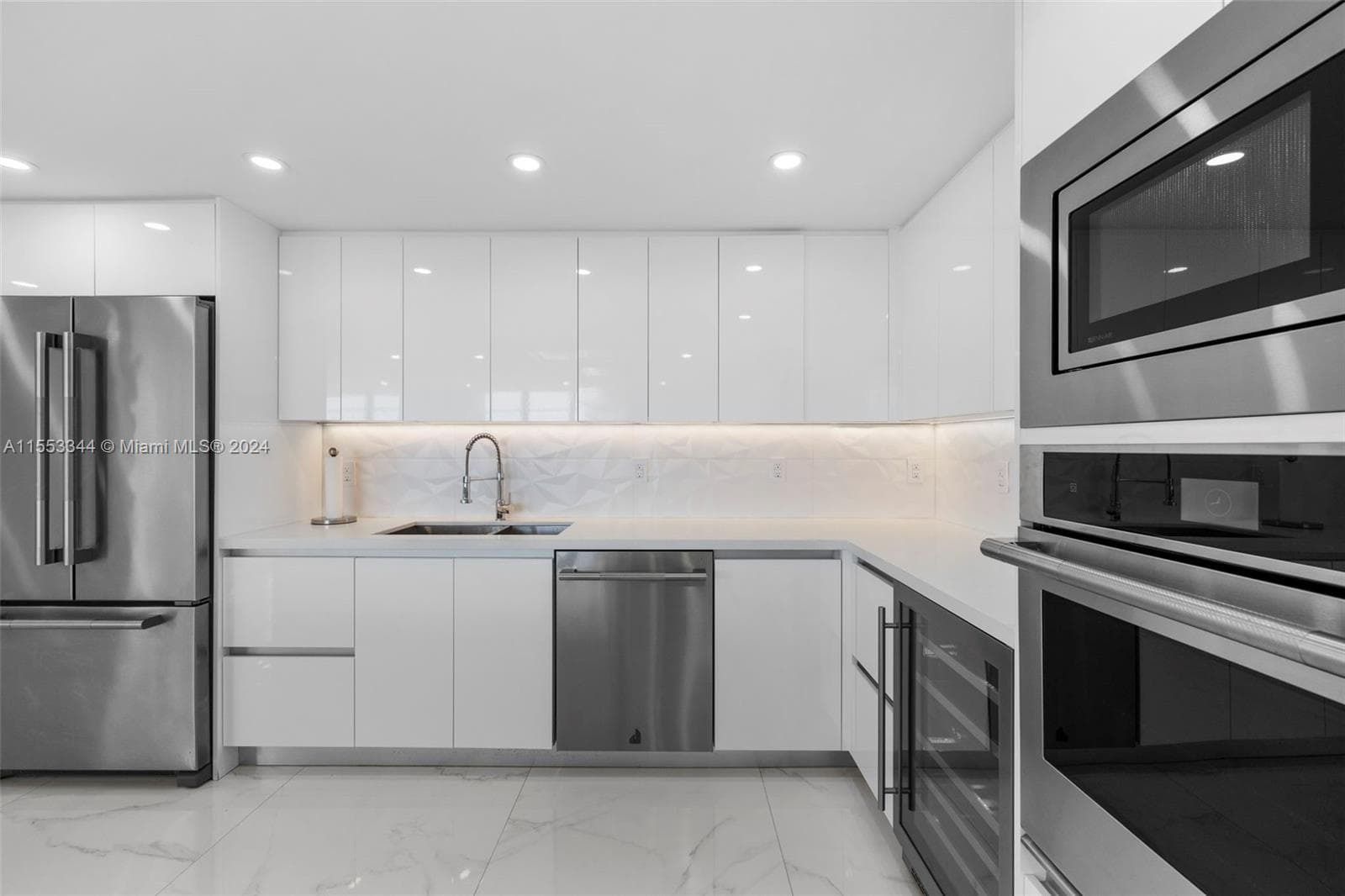 Seacoast 5151 · #1527 in Miami Beach - Photo 6