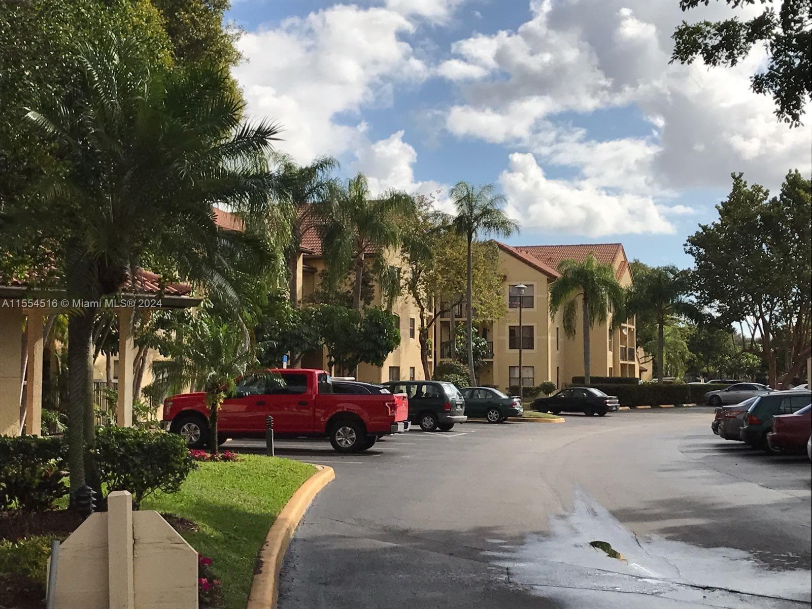 Palm Aire Gardens Condo · #27 in Pompano Beach - Photo 17