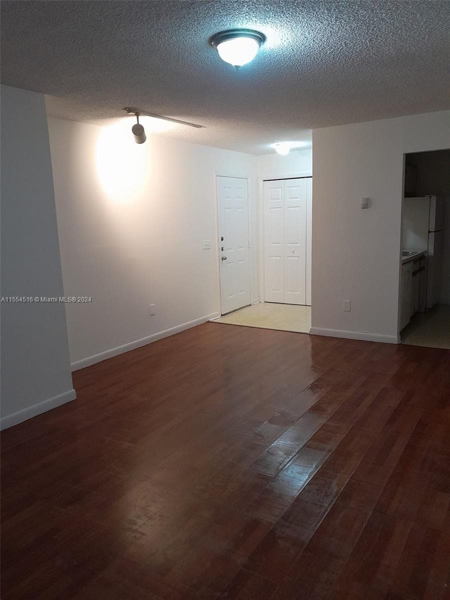Palm Aire Gardens Condo · #27 in Pompano Beach - Photo 3
