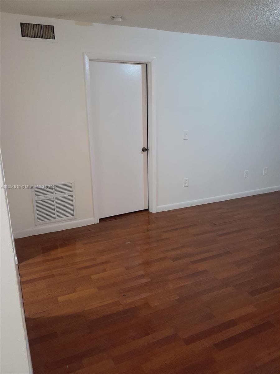 Palm Aire Gardens Condo · #27 in Pompano Beach - Photo 10
