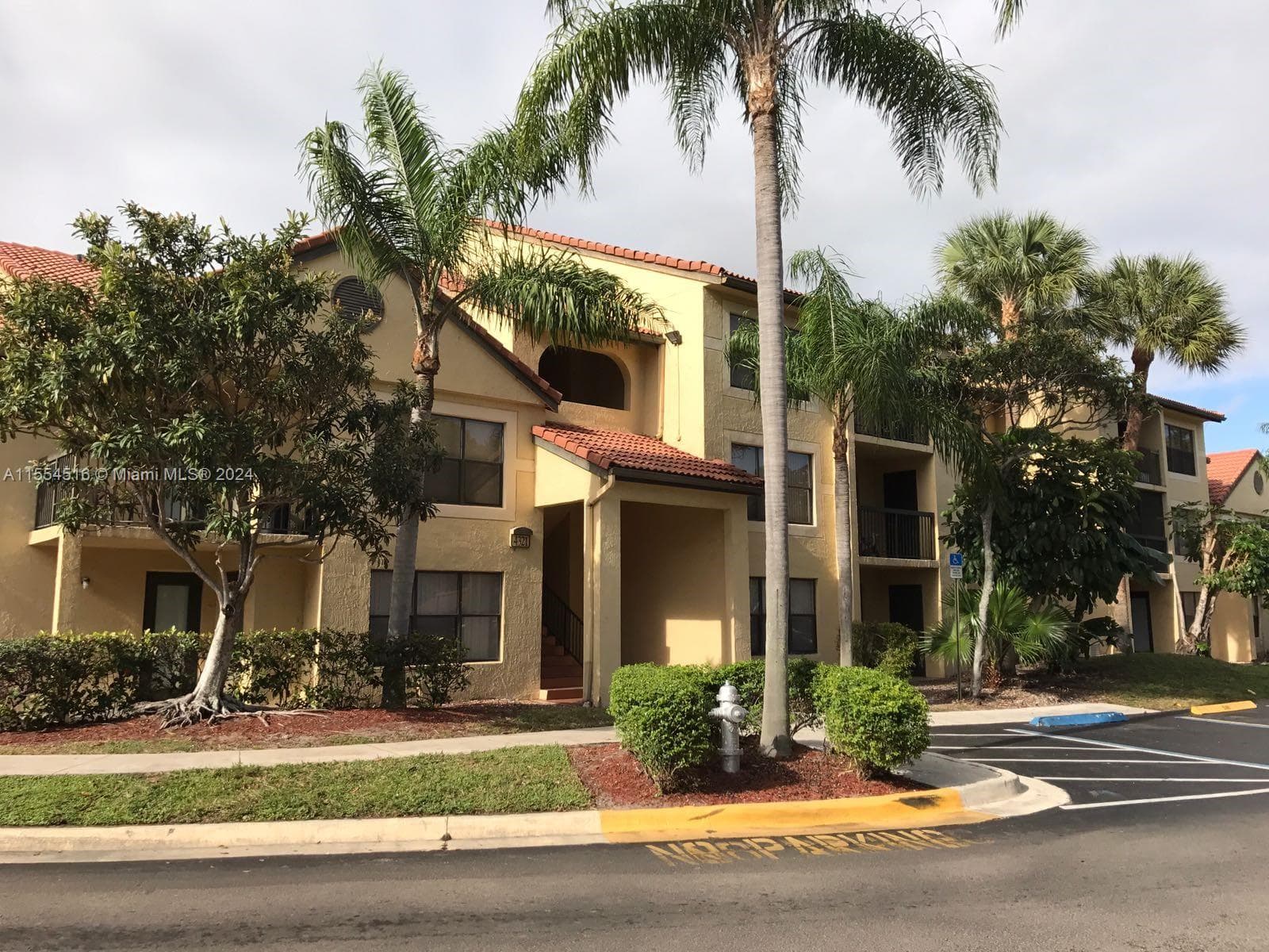 Palm Aire Gardens Condo · #27 in Pompano Beach - Photo 18