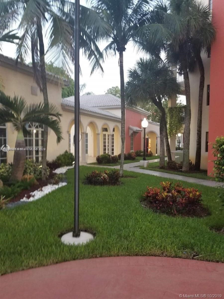 LAS VISTAS AT DORAL CONDO · #204 in Doral - Photo 9