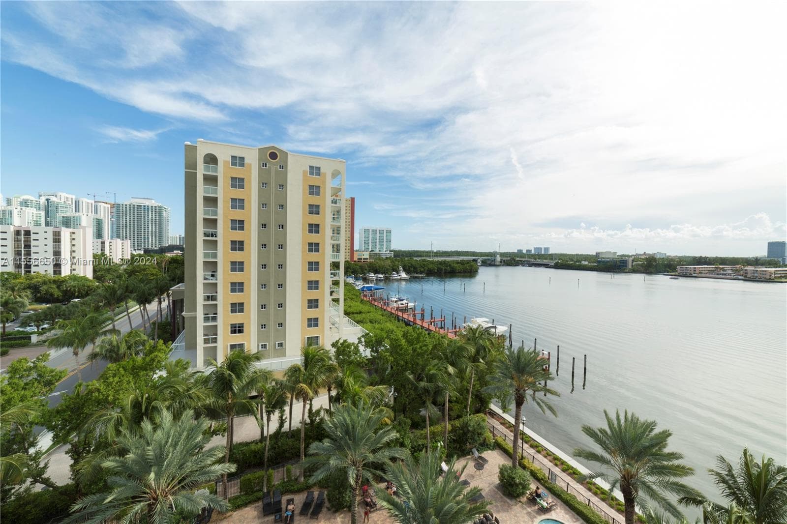 Porto Bellagio · #1402 in Sunny Isles Beach - Photo 13