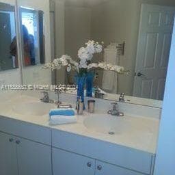 Porto Bellagio · #1402 in Sunny Isles Beach - Photo 12