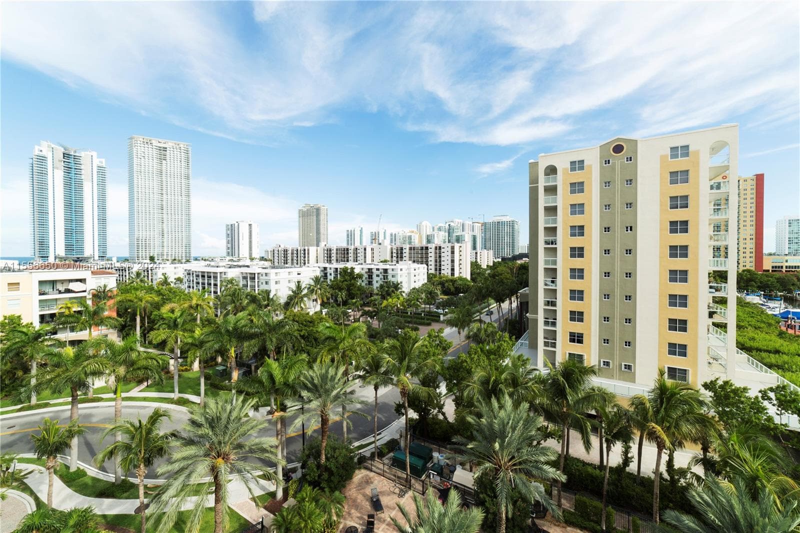 Porto Bellagio · #1402 in Sunny Isles Beach - Photo 15