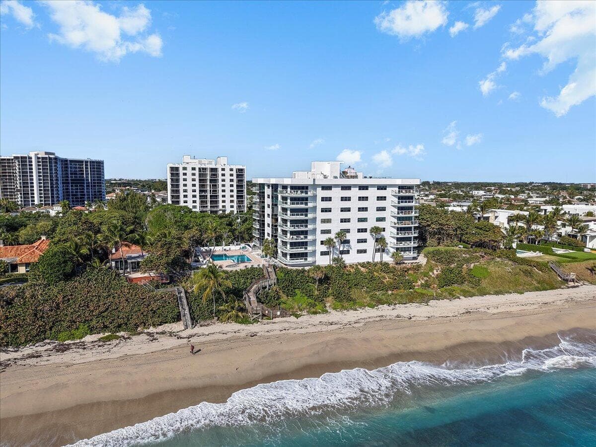 Oceanfront with no high-rise neighbors