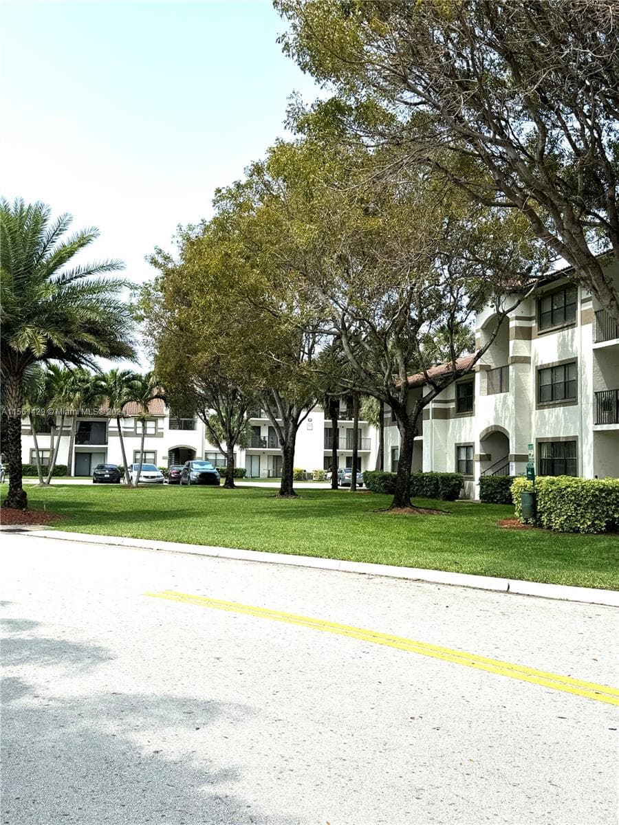 Hollywood Parc Condominiu · #16-12 in Hollywood - Photo 2