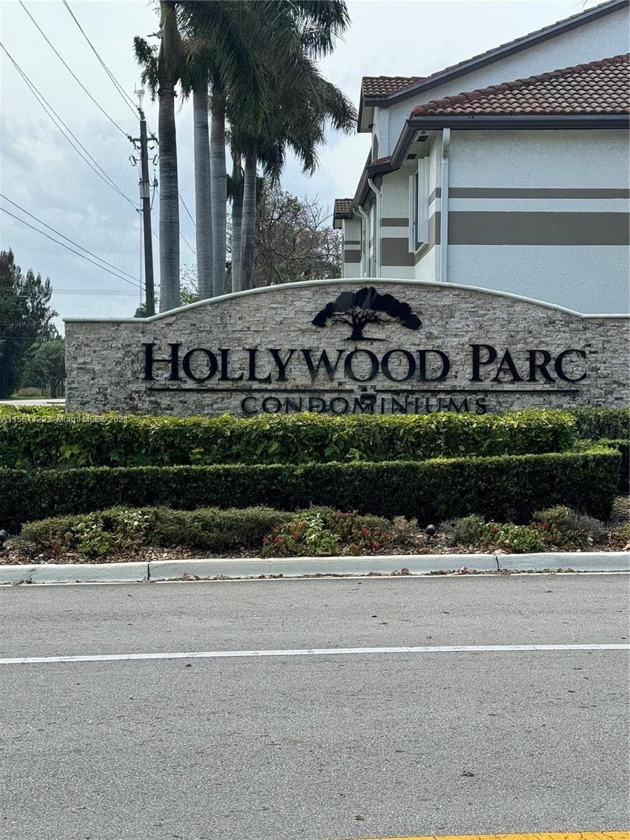 Hollywood Parc Condominiu · #16-12 in Hollywood - Photo 1