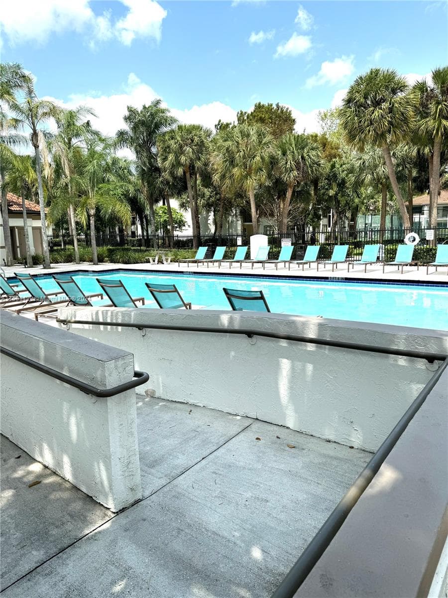 Hollywood Parc Condominiu · #16-12 in Hollywood - Photo 4