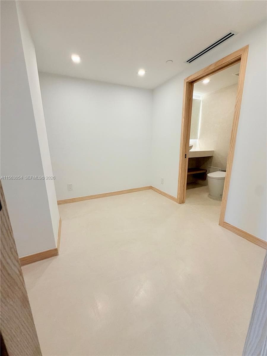 The Decoplage · #1241 in Miami Beach - Photo 8