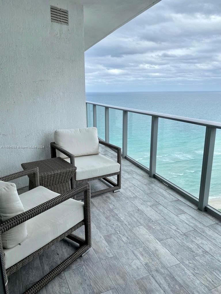 Hyde Beach House · #2101 in Hollywood - Photo 6