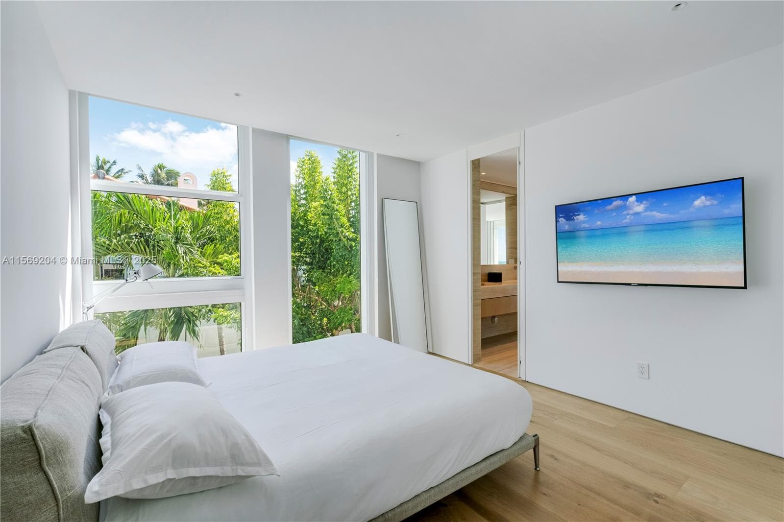440 S Mashta Dr photo 37