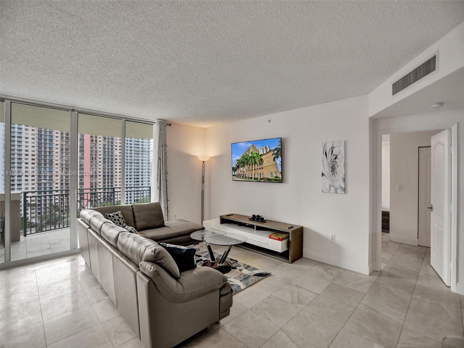 King David · #1101 in Sunny Isles Beach - Photo 2