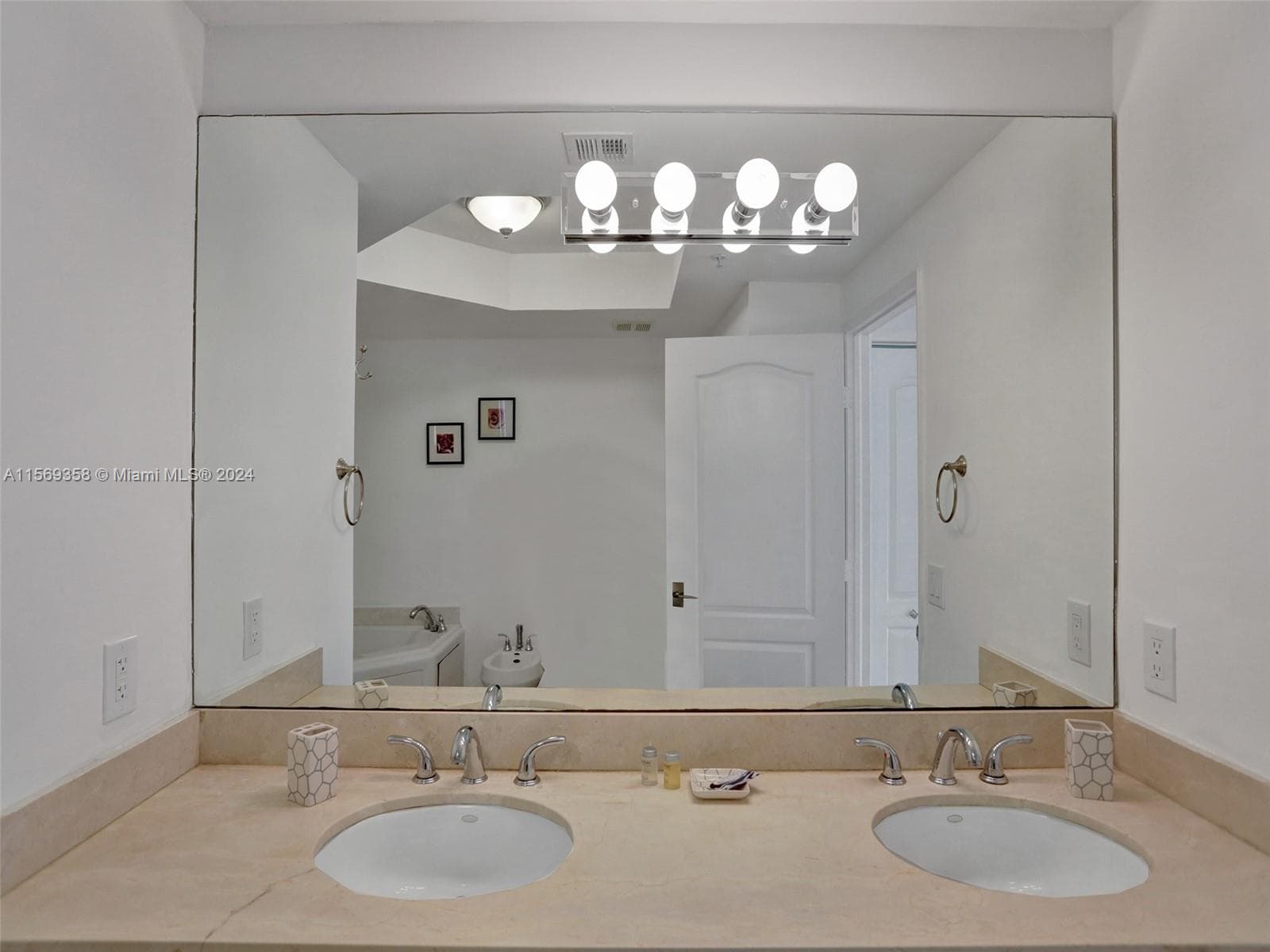 King David · #1101 in Sunny Isles Beach - Photo 26