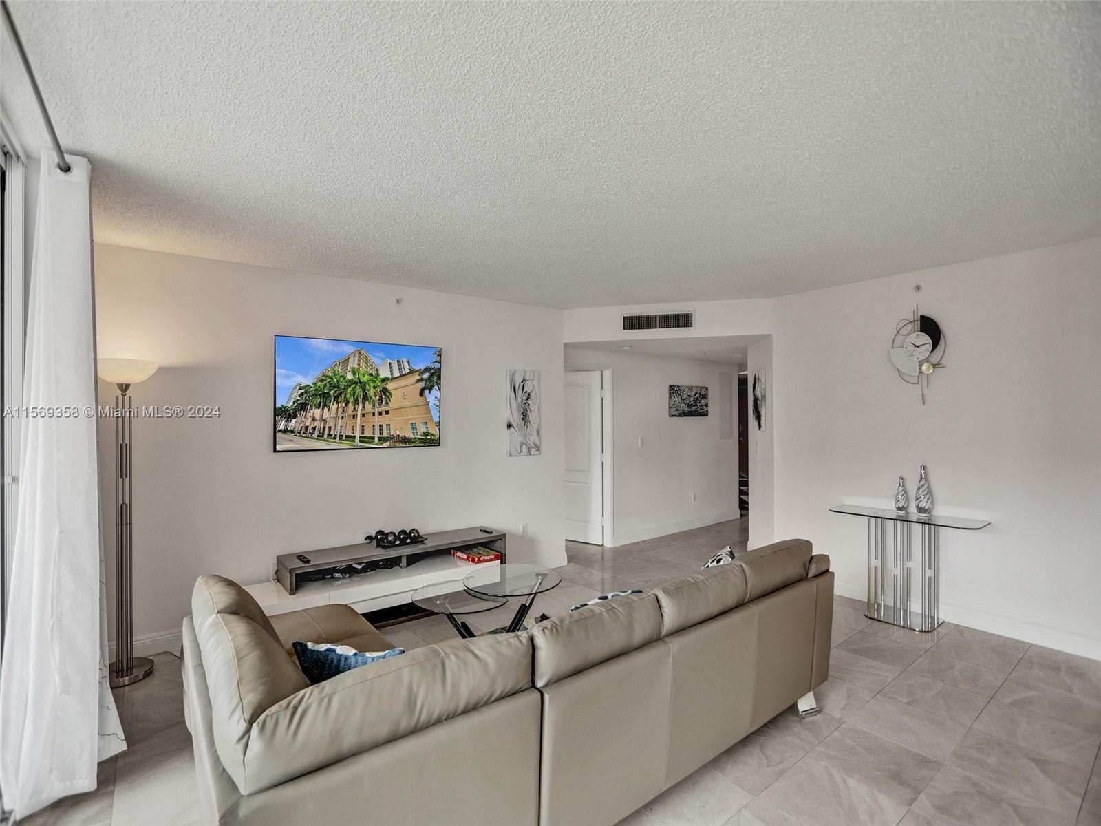 King David · #1101 in Sunny Isles Beach - Photo 3