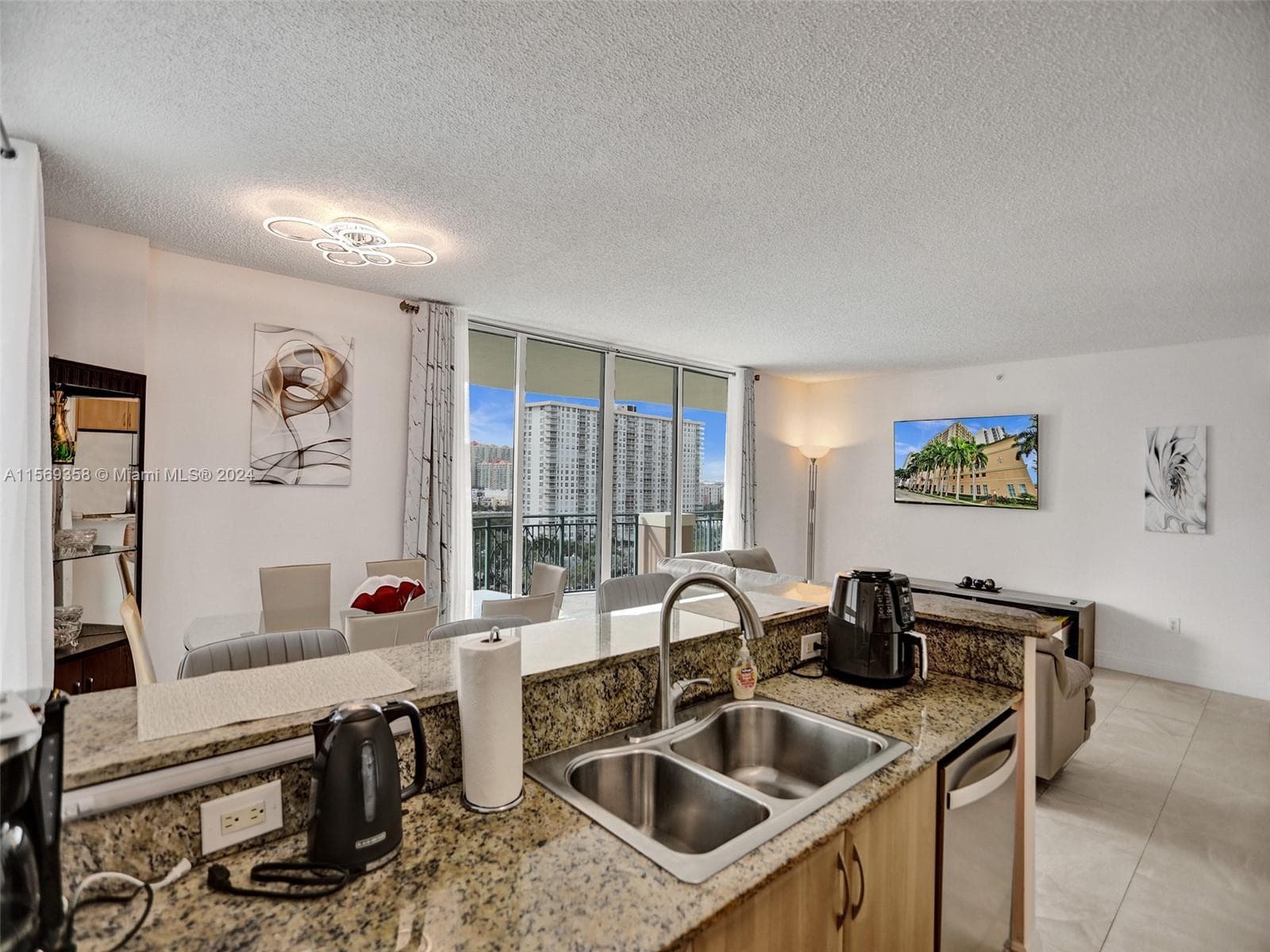 King David · #1101 in Sunny Isles Beach - Photo 9