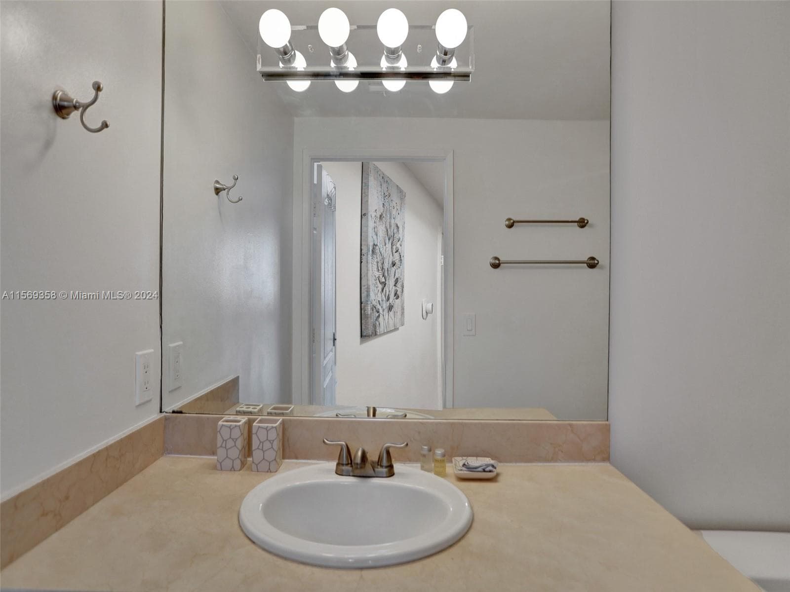 King David · #1101 in Sunny Isles Beach - Photo 39