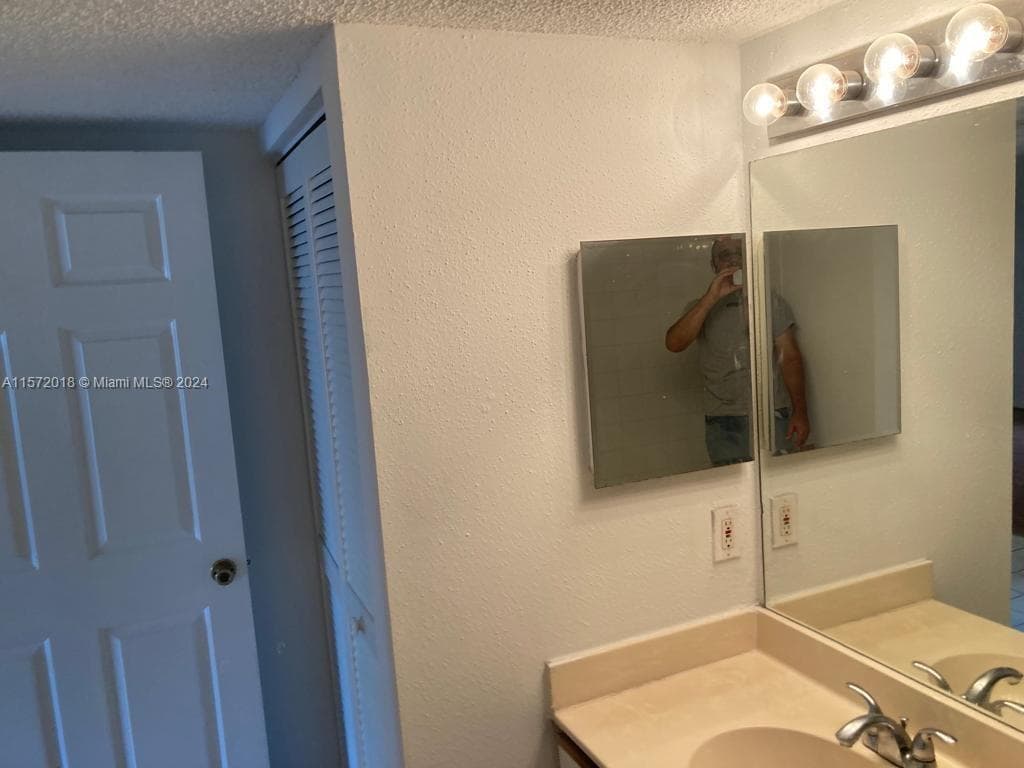 Windward lakes · #A111 in Pompano Beach - Photo 20