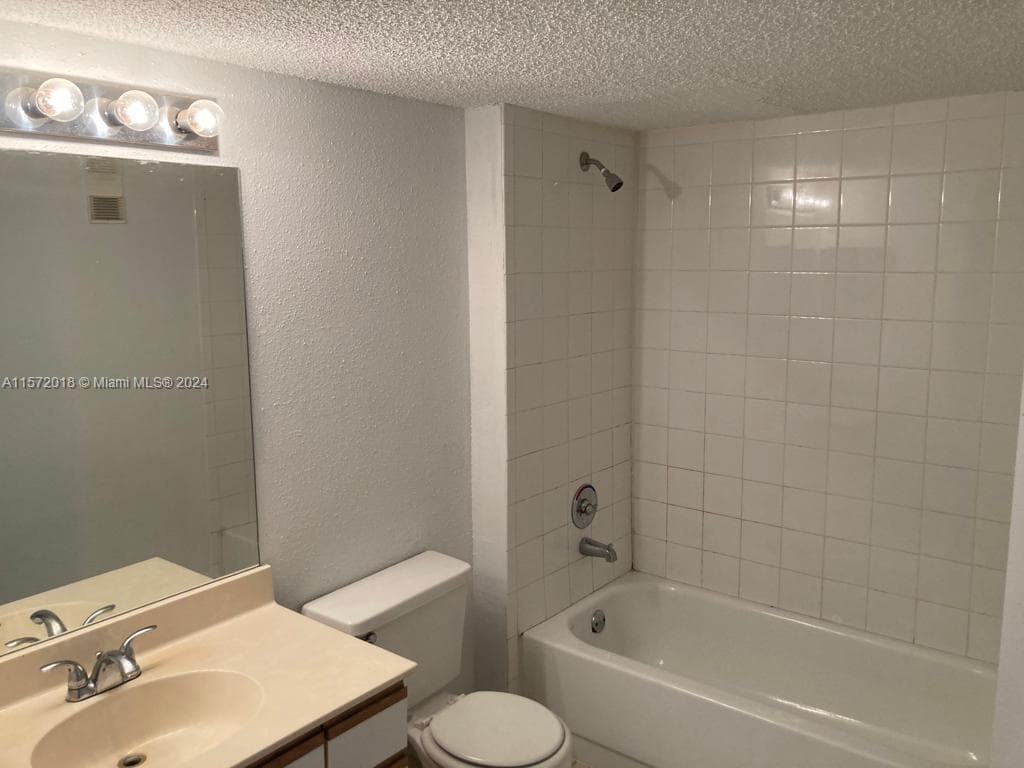 Windward lakes · #A111 in Pompano Beach - Photo 21