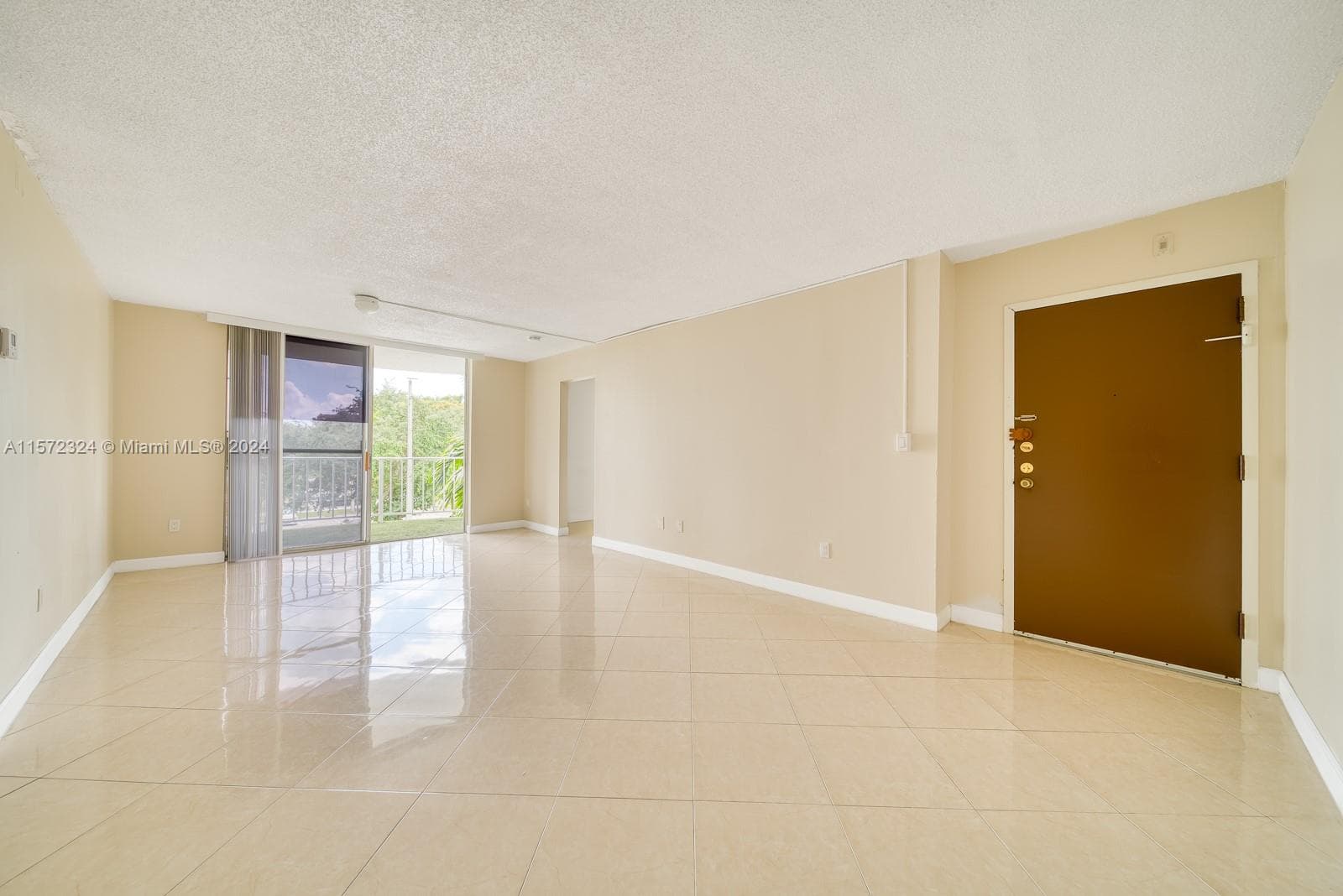 MONTECARLO CONDO · #D316 in Miami - Photo 6