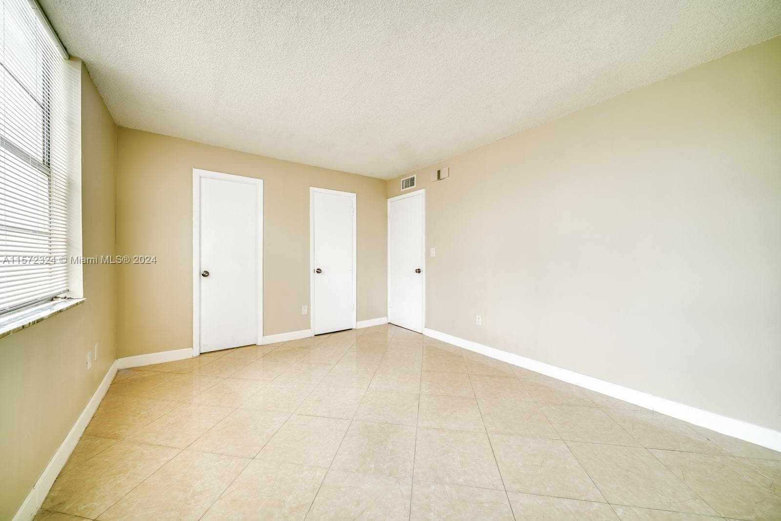 MONTECARLO CONDO · #D316 in Miami - Photo 5