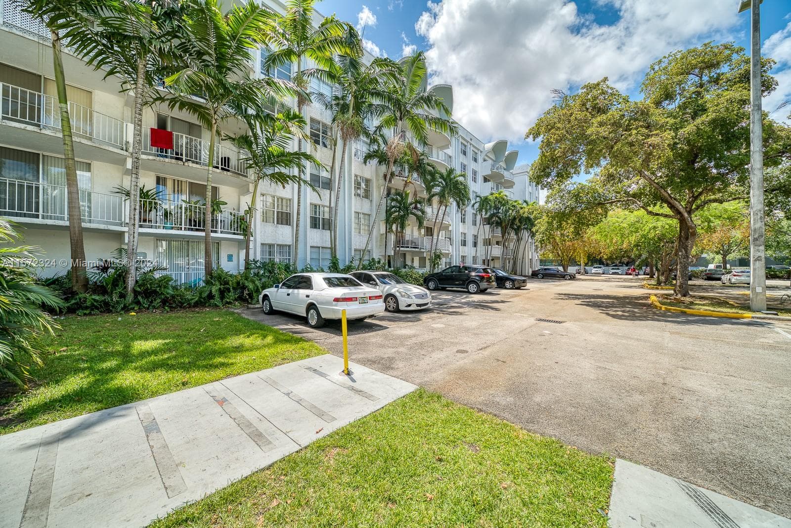 MONTECARLO CONDO · #D316 in Miami - Photo 21
