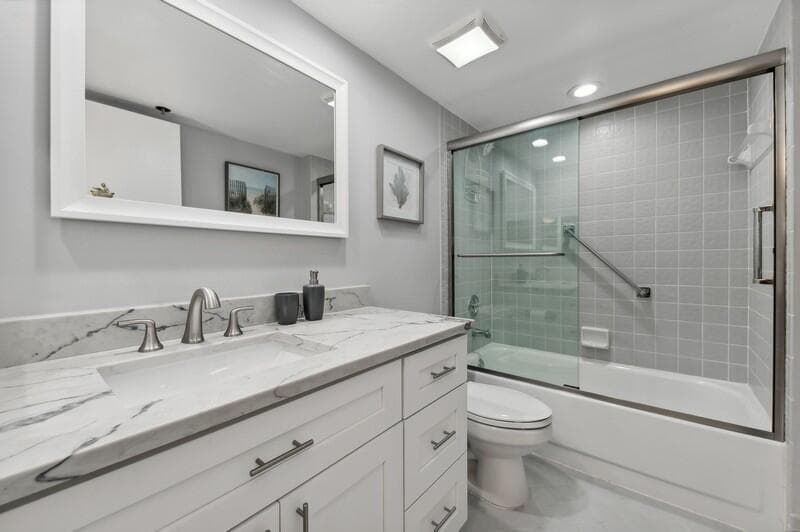 2nd Bathroom