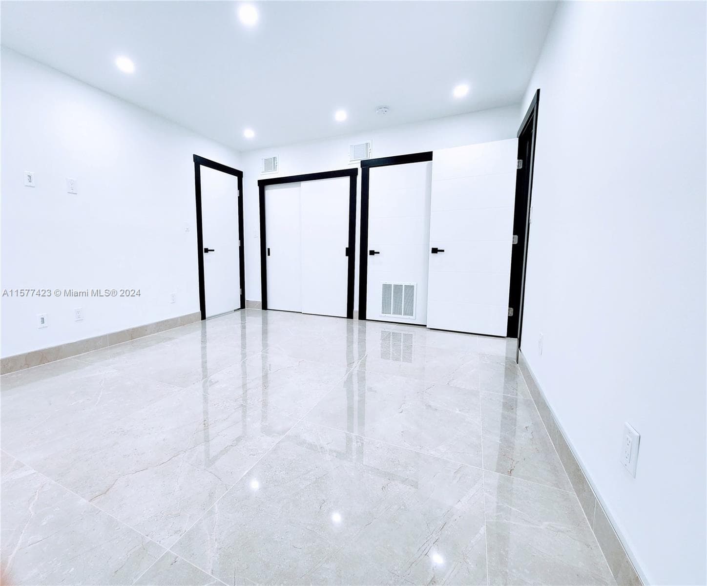 SANS SOUCI CONDO · #3 in North Miami - Photo 43
