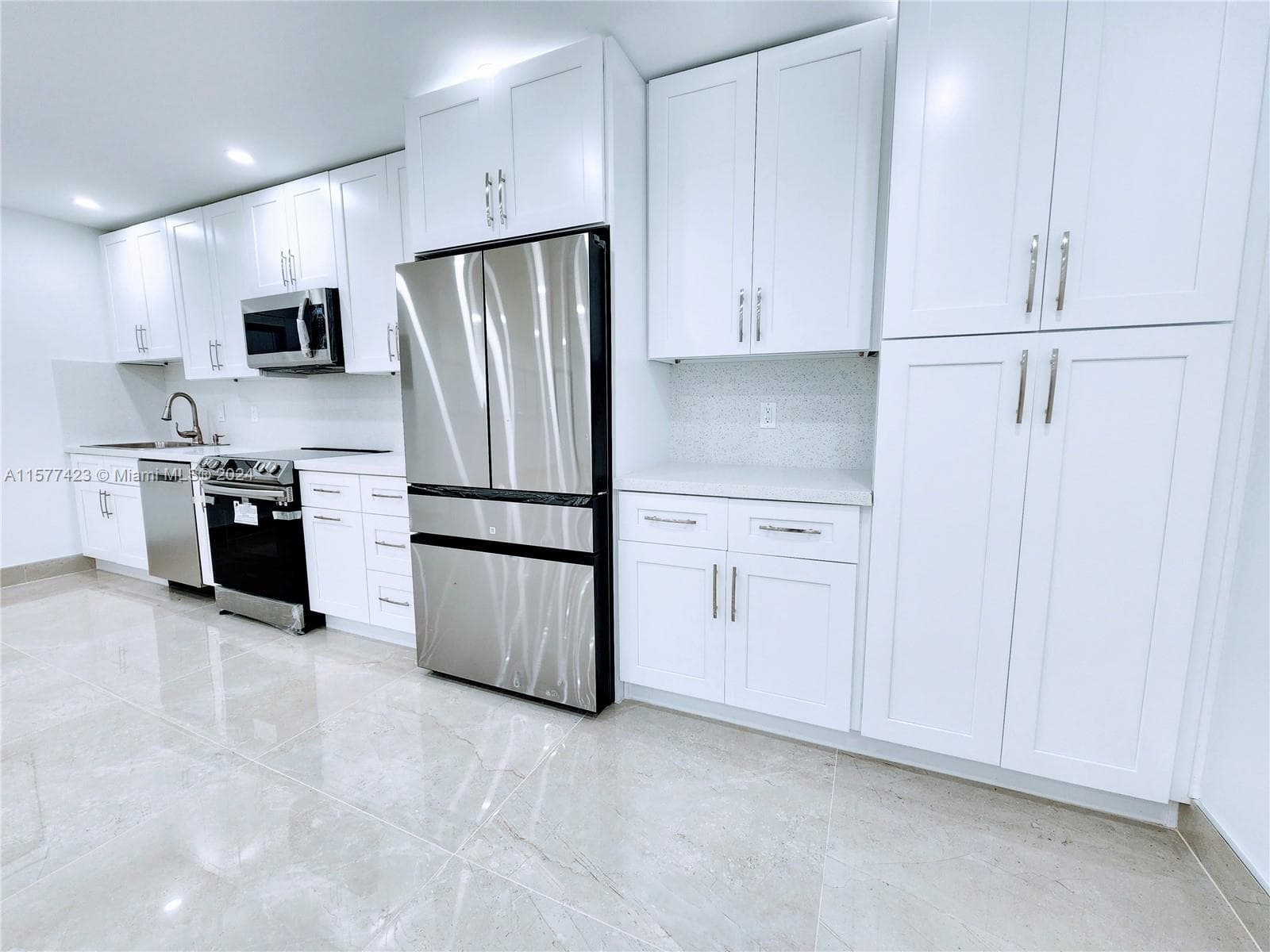 SANS SOUCI CONDO · #3 in North Miami - Photo 16