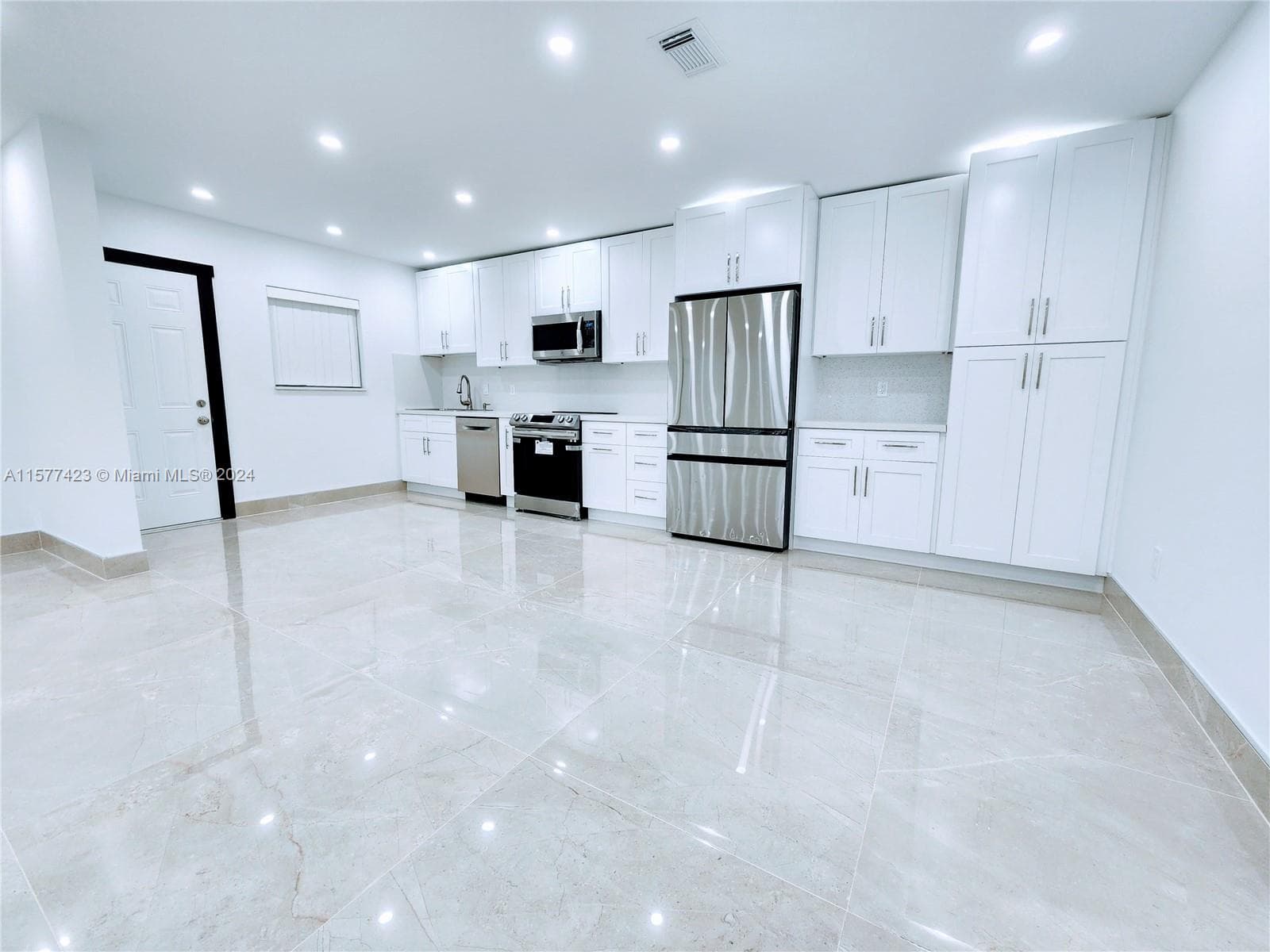 SANS SOUCI CONDO · #3 in North Miami - Photo 3