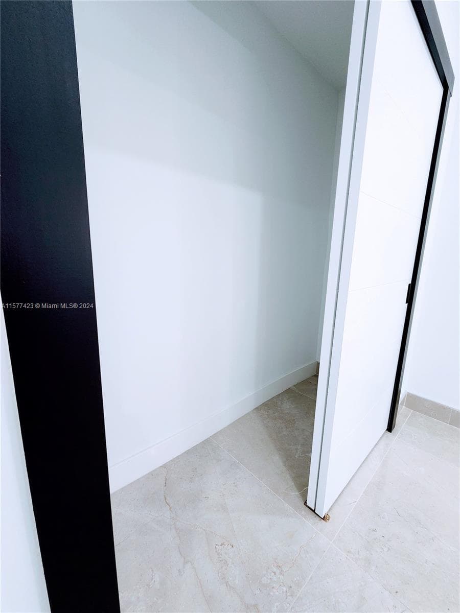 SANS SOUCI CONDO · #3 in North Miami - Photo 29