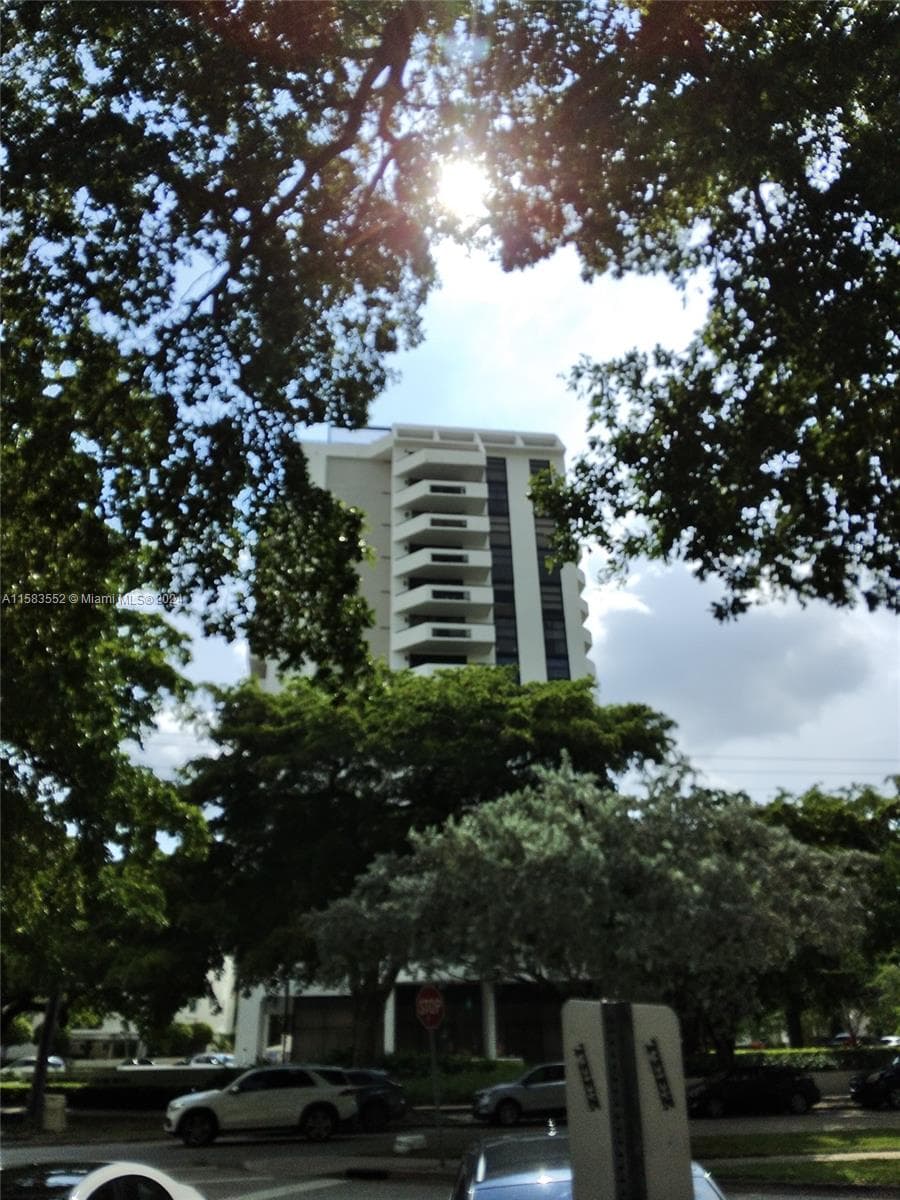 Gables Park Tower Condo · #904 in Coral Gables - Photo 12