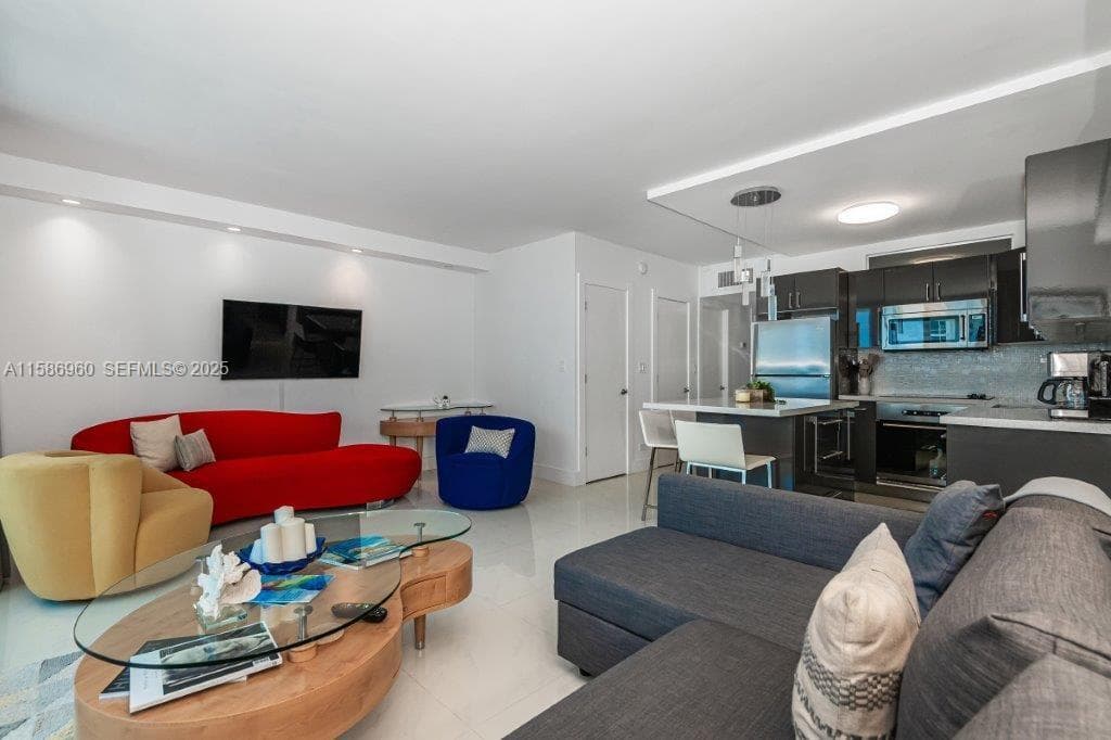 Roney Palace · #1111 in Miami Beach - Photo 9