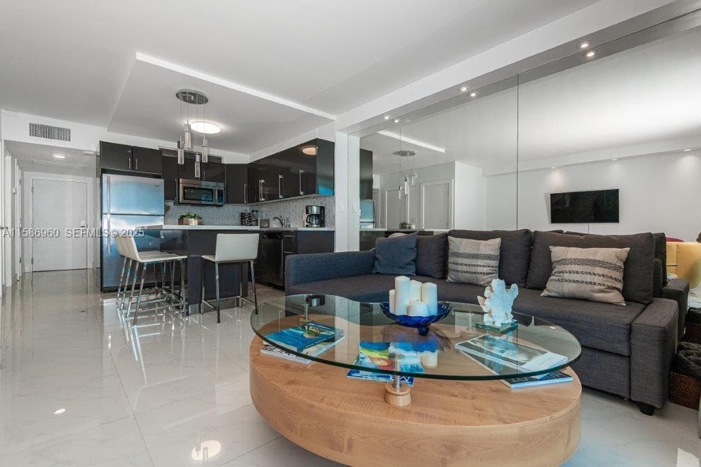 Roney Palace · #1111 in Miami Beach - Photo 10