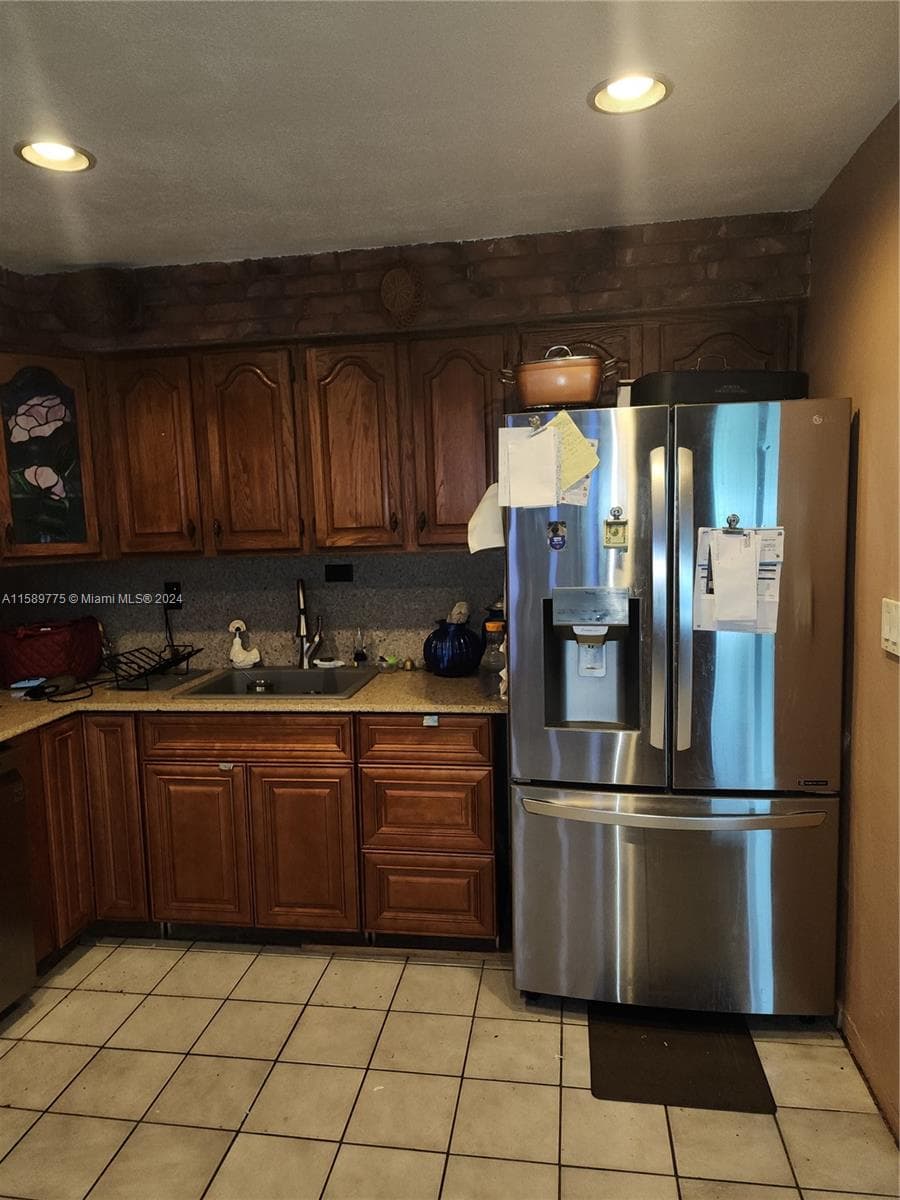 2740 SW 46th Ct photo 12