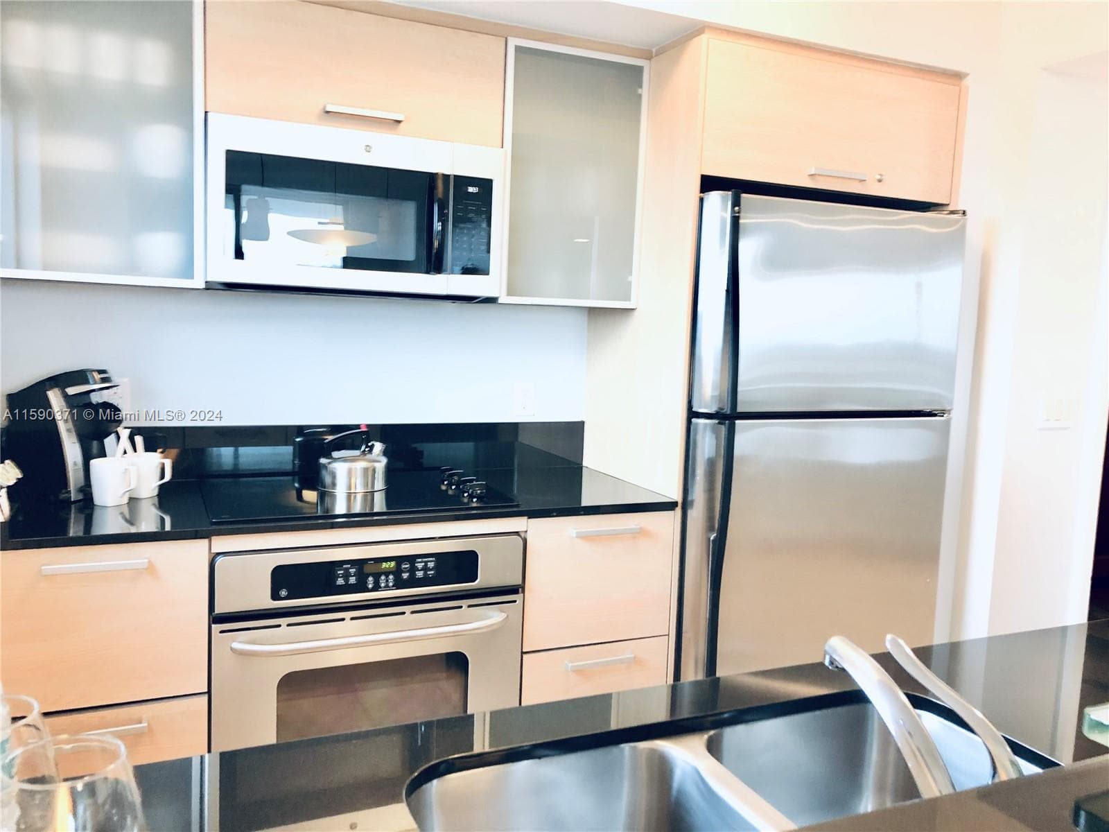 Marenas Resort · #1907 in Sunny Isles Beach - Photo 12
