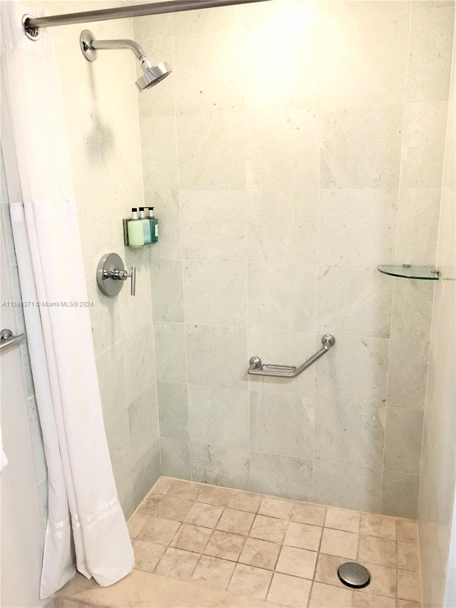 Marenas Resort · #1907 in Sunny Isles Beach - Photo 32