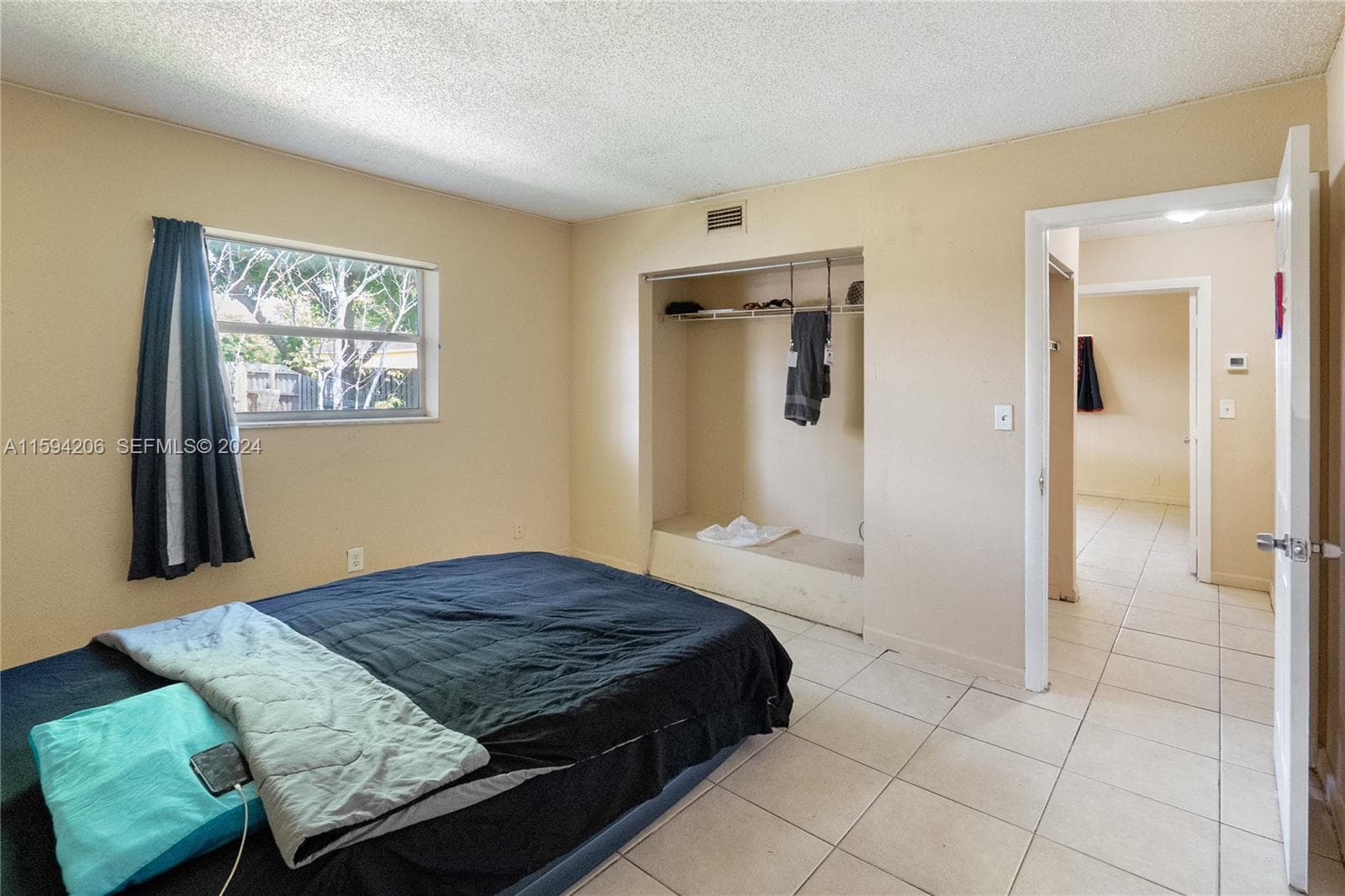 1440 NW 20th St photo 12