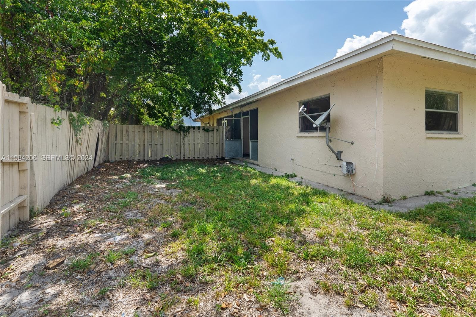 1440 NW 20th St photo 22