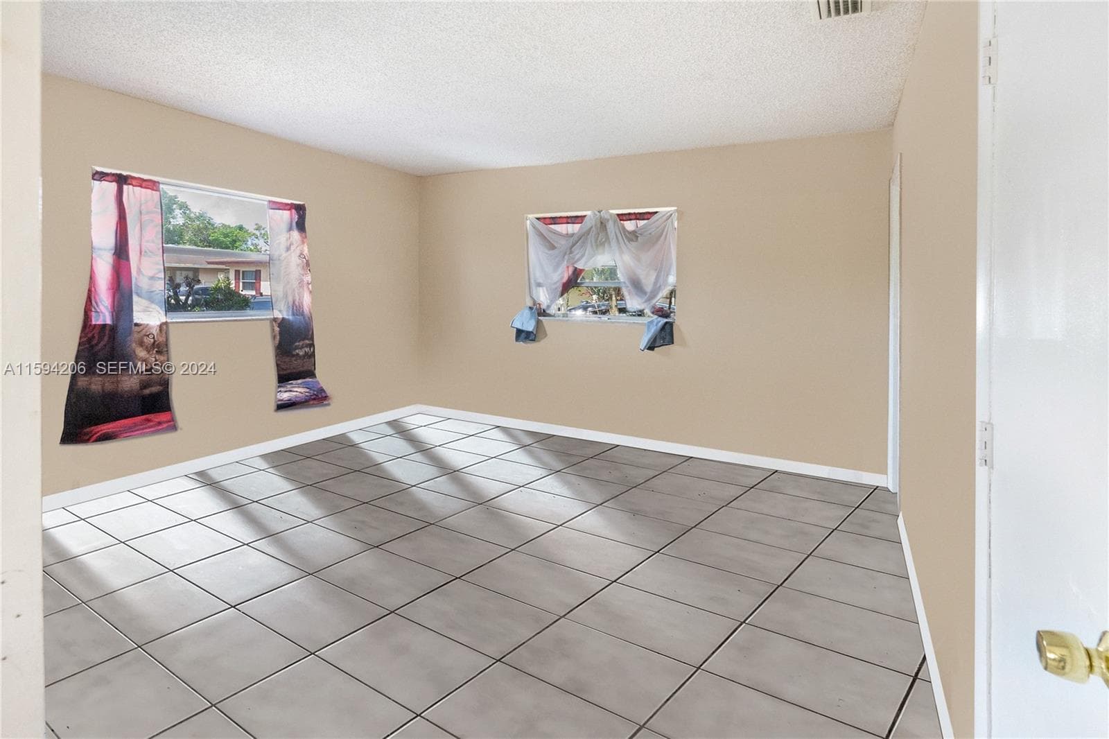 1440 NW 20th St photo 8