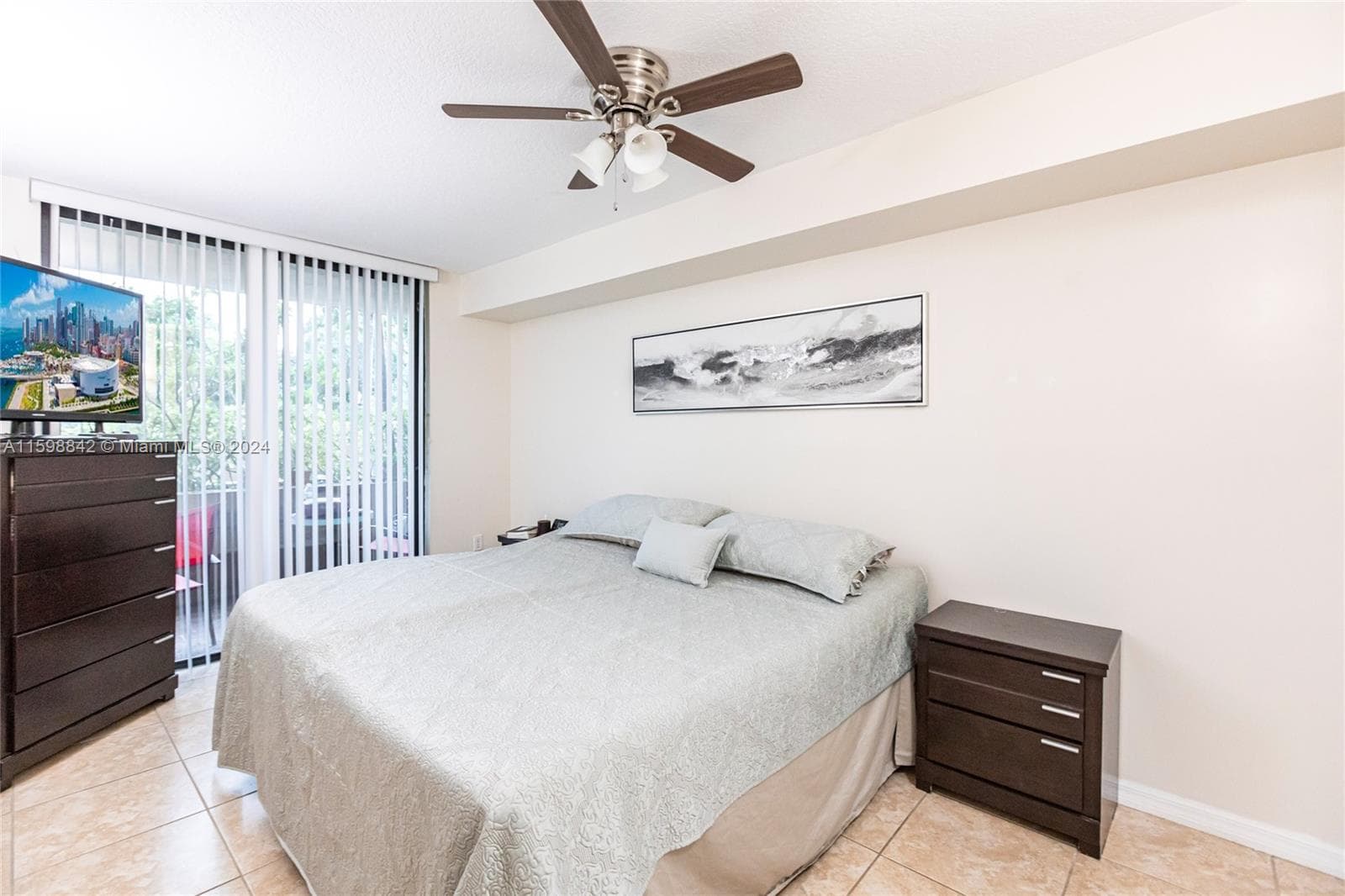 CORAL POINTE CONDO · #306 in Miami - Photo 10