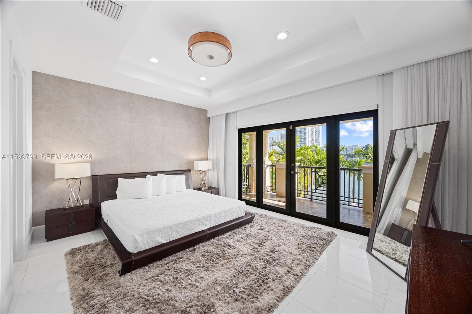 513 Palm Dr photo 30
