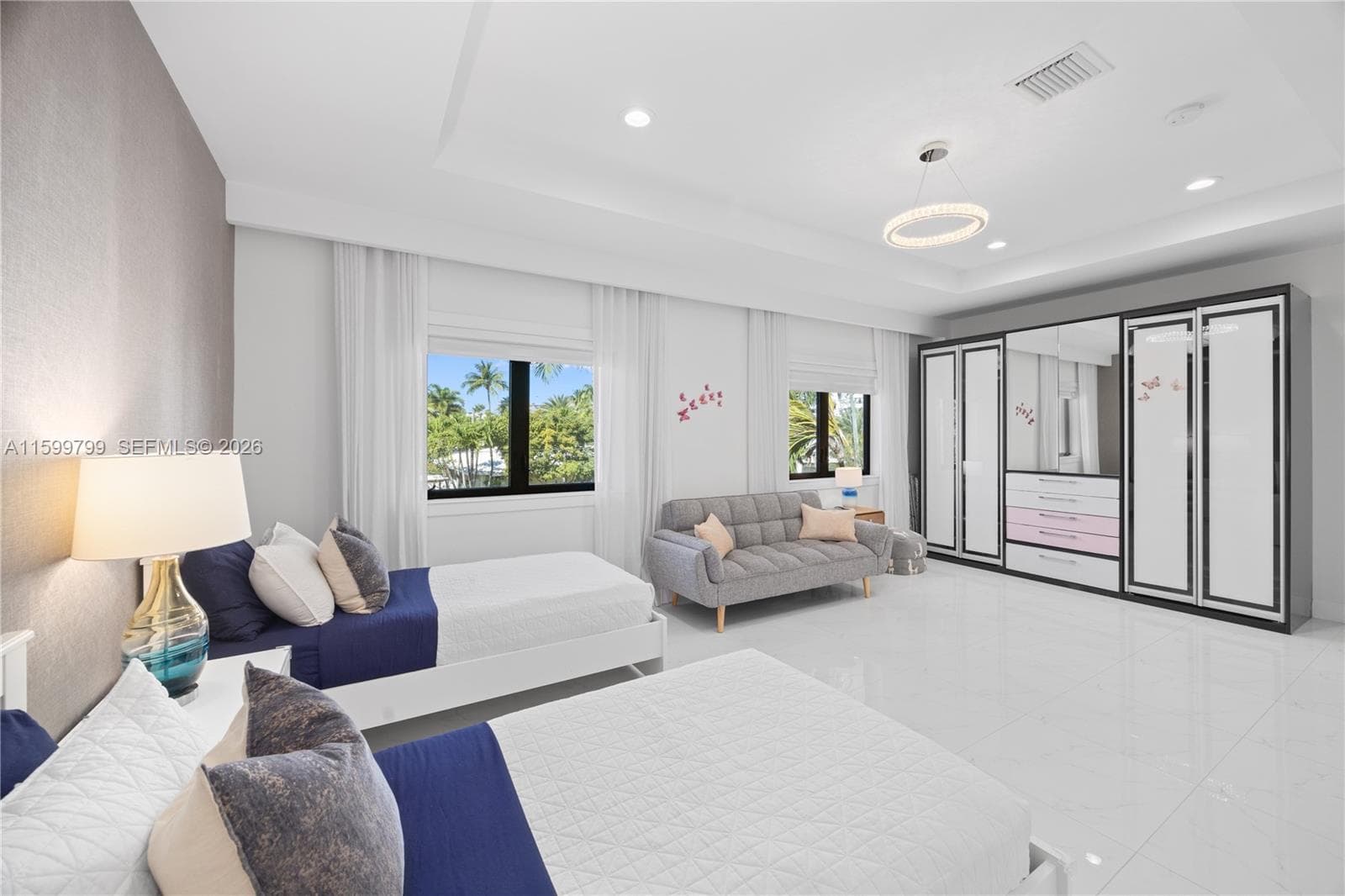 513 Palm Dr photo 34