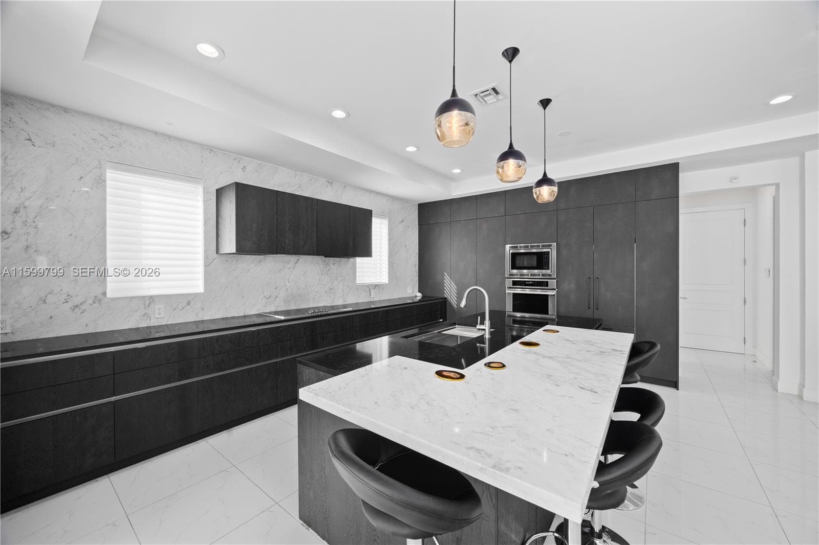 513 Palm Dr photo 18