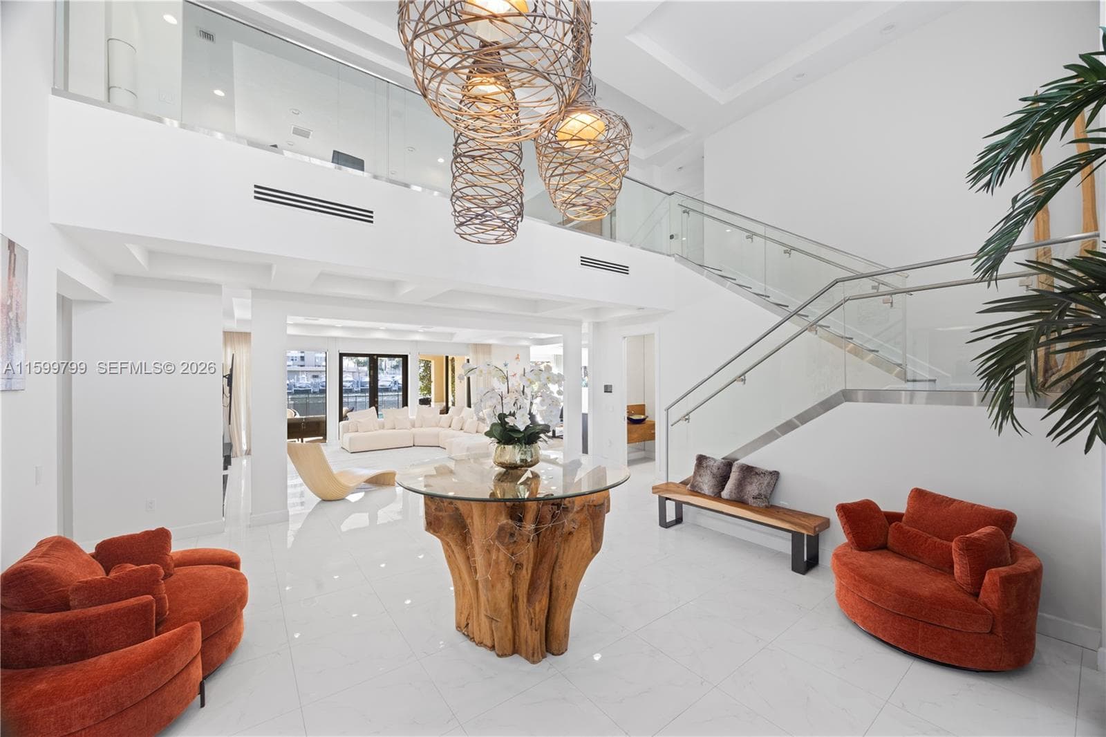 513 Palm Dr photo 11